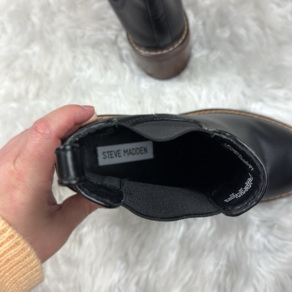 Steve Madden Black Leather Ankle Booties - Picture 5 of 6